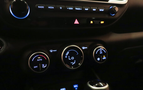 Hyundai Venue I, 2020 год, 2 100 000 рублей, 22 фотография
