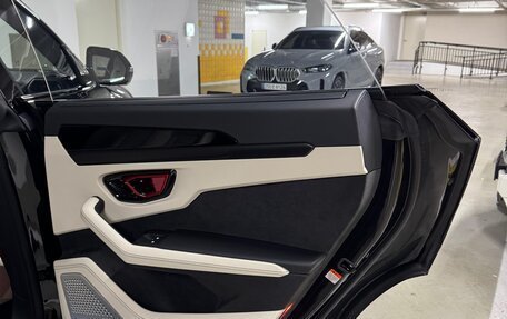 Lamborghini Urus I, 2025 год, 47 000 000 рублей, 10 фотография