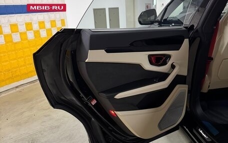 Lamborghini Urus I, 2025 год, 47 000 000 рублей, 14 фотография