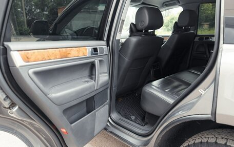 Volkswagen Touareg III, 2008 год, 1 300 000 рублей, 20 фотография