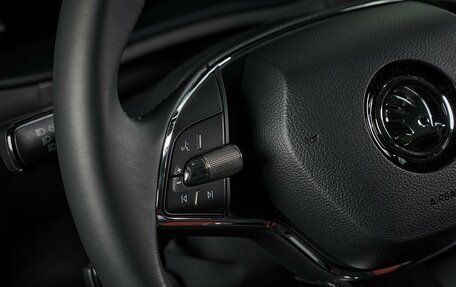 Skoda Karoq I, 2024 год, 4 000 000 рублей, 32 фотография