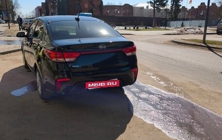 KIA Rio IV, 2017 год, 1 300 000 рублей, 2 фотография