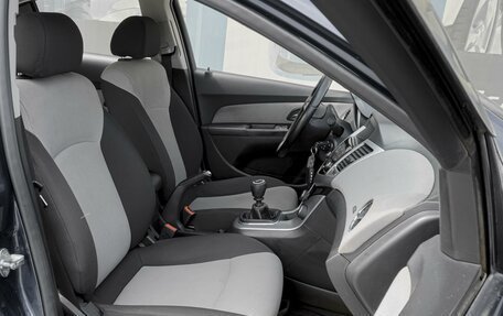 Chevrolet Cruze II, 2011 год, 649 000 рублей, 8 фотография