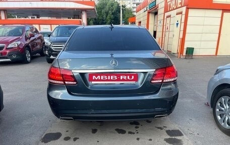 Mercedes-Benz E-Класс, 2011 год, 1 500 000 рублей, 9 фотография