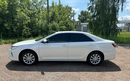 Toyota Camry, 2015 год, 1 885 000 рублей, 3 фотография