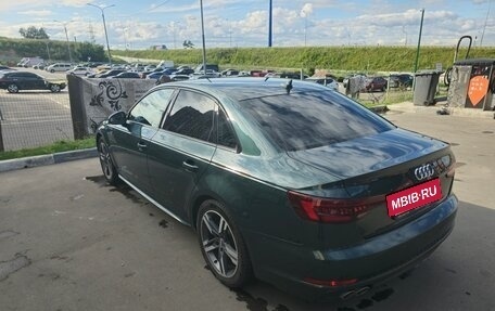 Audi A4, 2017 год, 2 850 000 рублей, 3 фотография