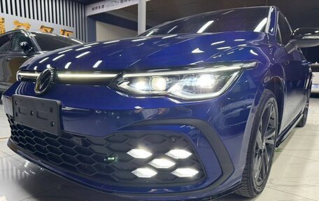 Volkswagen Golf VIII, 2021 год, 1 963 877 рублей, 4 фотография