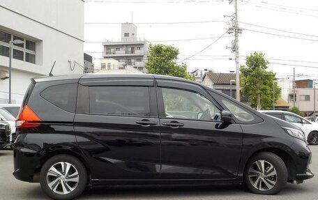Honda Freed II, 2022 год, 1 315 000 рублей, 3 фотография