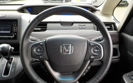 Honda Freed II, 2022 год, 1 315 000 рублей, 5 фотография