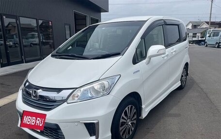 Honda Freed I, 2016 год, 921 000 рублей, 3 фотография