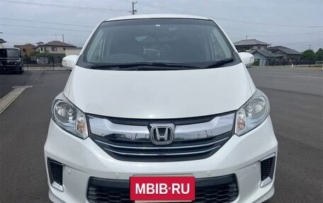 Honda Freed I, 2016 год, 921 000 рублей, 2 фотография