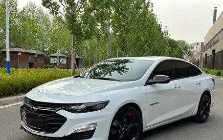 Chevrolet Malibu IX, 2022 год, 1 550 000 рублей, 3 фотография