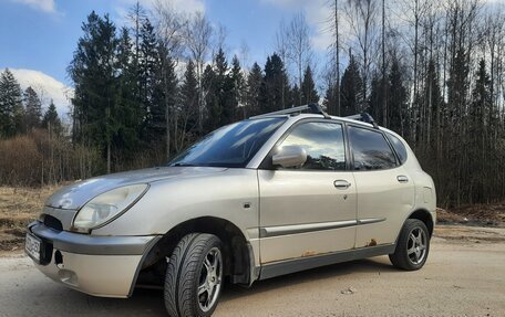 Daihatsu Sirion, 2000 год, 195 000 рублей, 2 фотография