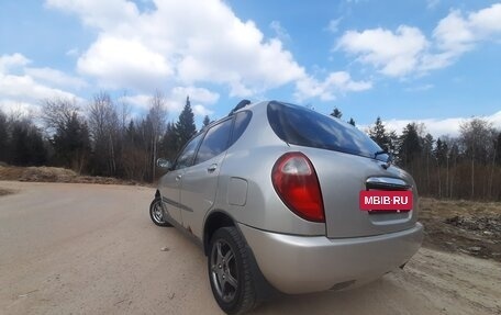 Daihatsu Sirion, 2000 год, 195 000 рублей, 7 фотография