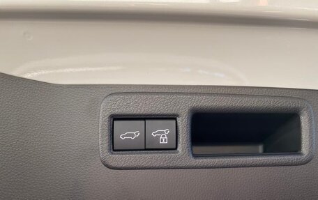 Toyota Harrier, 2022 год, 2 580 000 рублей, 17 фотография