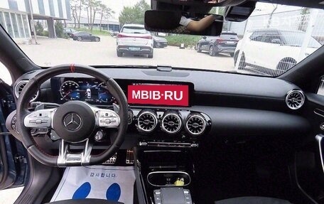 Mercedes-Benz A-Класс AMG, 2022 год, 3 090 000 рублей, 6 фотография