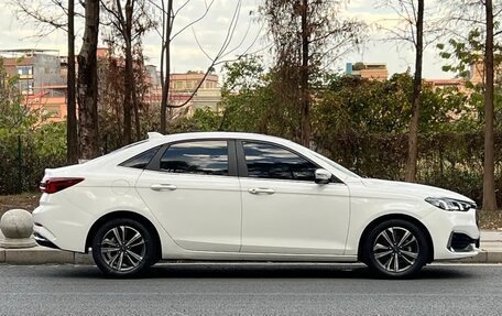 Ford Escort, 2021 год, 1 065 100 рублей, 6 фотография