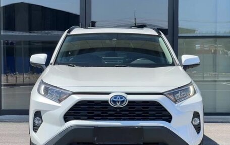 Toyota RAV4, 2022 год, 3 100 000 рублей, 2 фотография