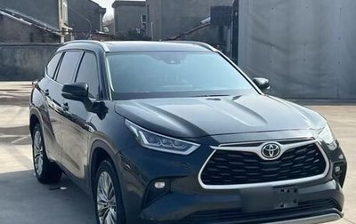 Toyota Highlander, 2022 год, 3 800 000 рублей, 1 фотография