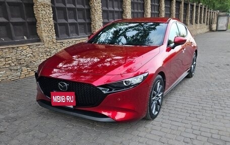 Mazda 3, 2019 год, 1 750 000 рублей, 2 фотография