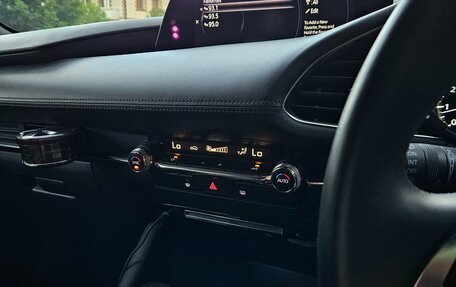 Mazda 3, 2019 год, 1 750 000 рублей, 18 фотография
