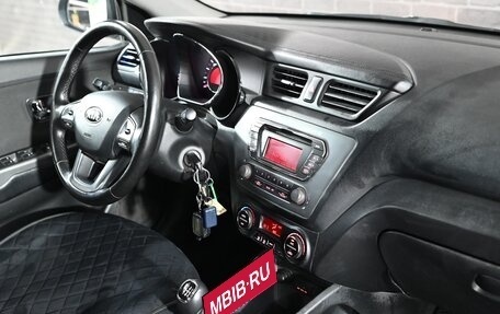 KIA Rio III рестайлинг, 2015 год, 880 000 рублей, 13 фотография