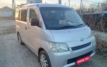 Toyota Town Ace IV, 2009 год, 780 000 рублей, 1 фотография