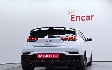 Hyundai Veloster II, 2022 год, 2 665 887 рублей, 4 фотография