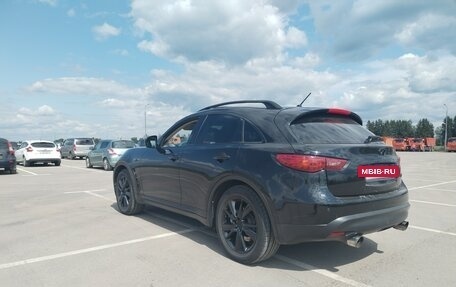 Infiniti QX70, 2017 год, 3 150 000 рублей, 17 фотография