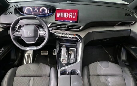 Peugeot 5008 II, 2022 год, 1 990 000 рублей, 6 фотография