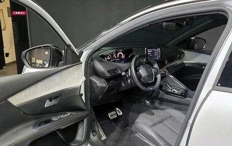 Peugeot 5008 II, 2022 год, 1 990 000 рублей, 5 фотография