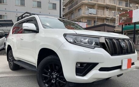 Toyota Land Cruiser Prado 150 рестайлинг 2, 2021 год, 3 482 000 рублей, 1 фотография