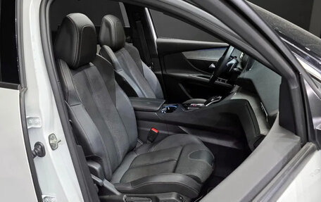 Peugeot 5008 II, 2022 год, 1 990 000 рублей, 16 фотография