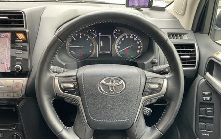 Toyota Land Cruiser Prado 150 рестайлинг 2, 2021 год, 3 482 000 рублей, 11 фотография