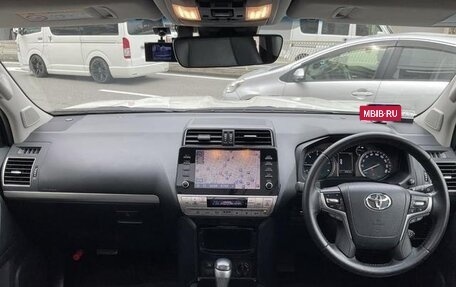 Toyota Land Cruiser Prado 150 рестайлинг 2, 2021 год, 3 482 000 рублей, 15 фотография
