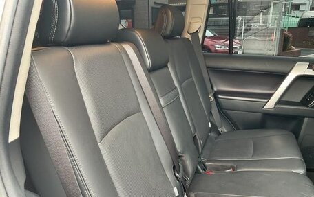 Toyota Land Cruiser Prado 150 рестайлинг 2, 2021 год, 3 482 000 рублей, 35 фотография