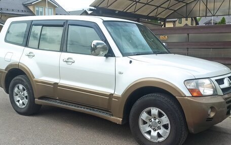 Mitsubishi Pajero III рестайлинг, 2005 год, 950 000 рублей, 1 фотография
