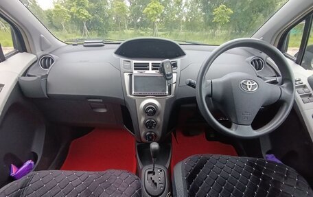 Toyota Vitz, 2010 год, 950 000 рублей, 14 фотография