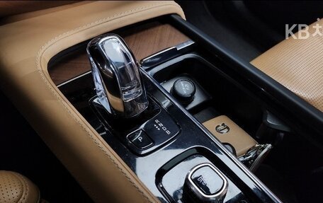 Volvo XC90 II рестайлинг, 2019 год, 3 390 020 рублей, 9 фотография