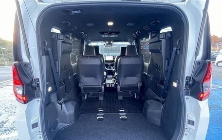 Toyota Noah, 2022 год, 3 583 000 рублей, 40 фотография
