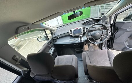 Honda Freed I, 2013 год, 1 390 000 рублей, 14 фотография