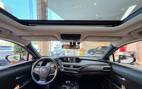 Lexus UX I, 2022 год, 2 619 887 рублей, 13 фотография