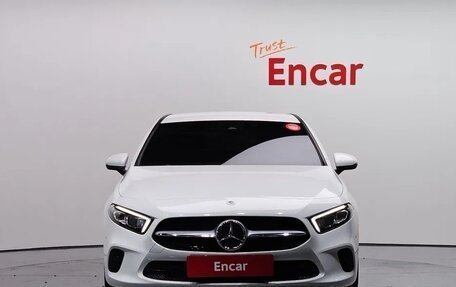 Mercedes-Benz A-Класс, 2021 год, 2 400 000 рублей, 3 фотография
