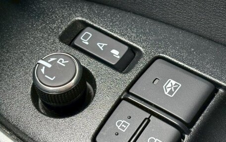 Toyota Voxy, 2022 год, 3 289 000 рублей, 20 фотография