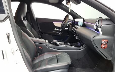 Mercedes-Benz CLA, 2021 год, 2 950 000 рублей, 8 фотография