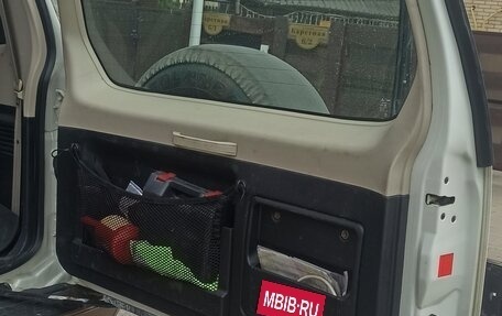 Mitsubishi Pajero III рестайлинг, 2005 год, 950 000 рублей, 10 фотография