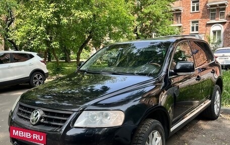 Volkswagen Touareg III, 2004 год, 680 000 рублей, 3 фотография