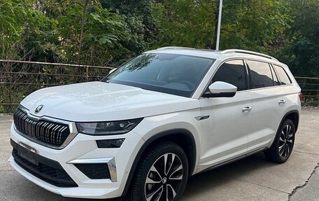 Skoda Kodiaq I, 2022 год, 3 000 000 рублей, 1 фотография