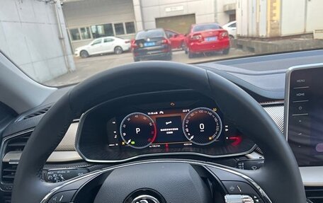 Skoda Kodiaq I, 2022 год, 3 000 000 рублей, 8 фотография