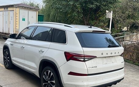 Skoda Kodiaq I, 2022 год, 3 000 000 рублей, 4 фотография